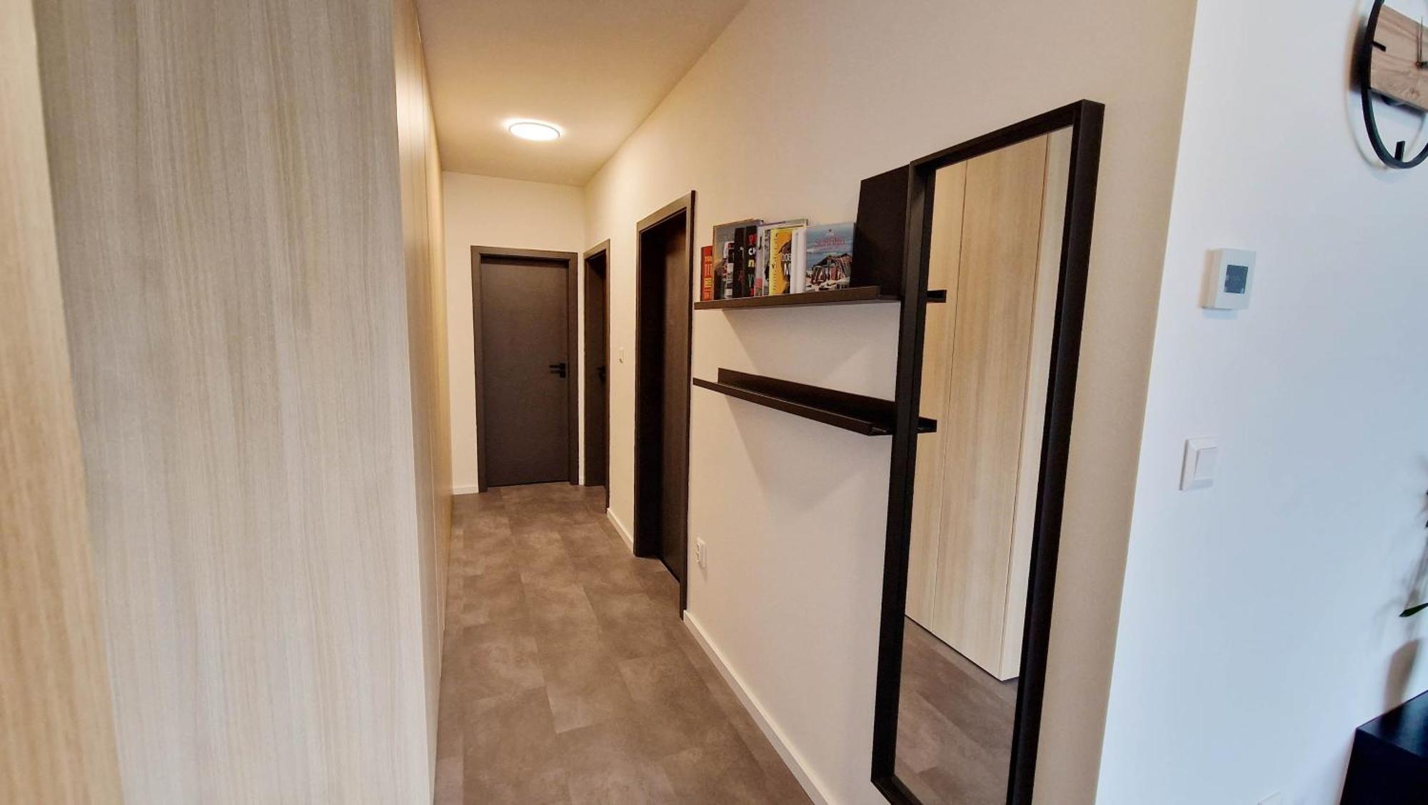 Hillshome - 84M2 Moderny Byt S Terasou Aj Saunou Liptovský Mikuláš エクステリア 写真